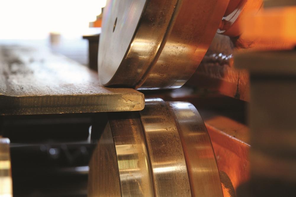 Edgerounding Line Prevents Corrosion, Eliminates Grinding