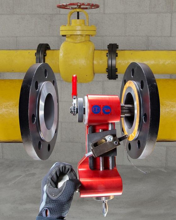 Esco Flange Hog 110 eliminates need to replace flanges