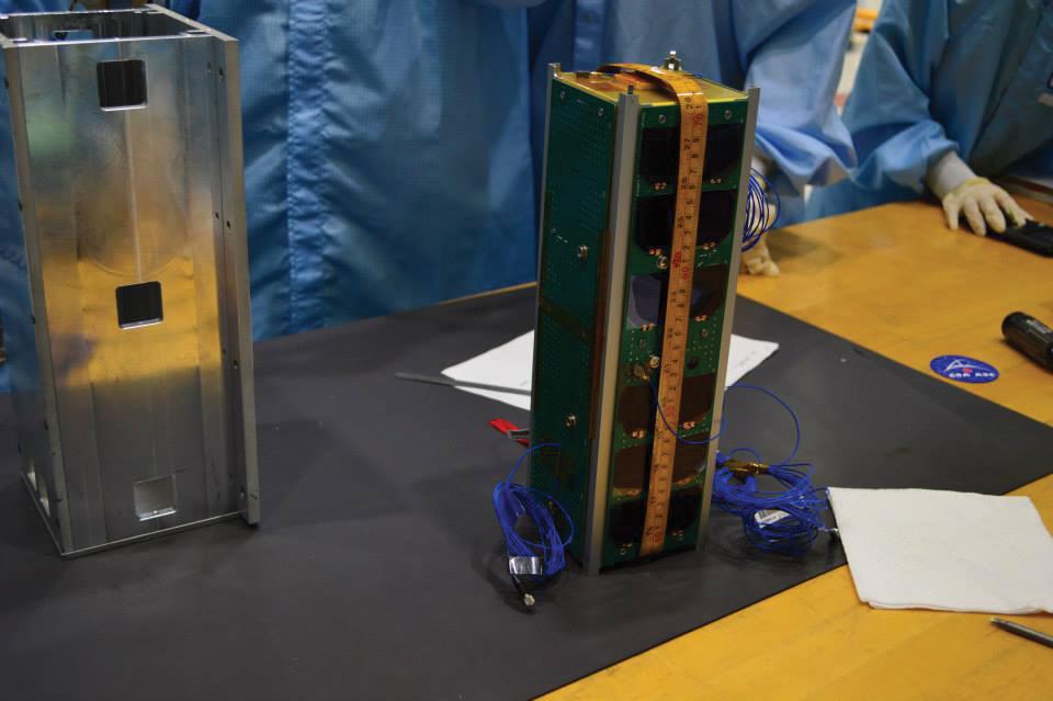 Inner working and external skin of nanosatellite built by UMSTAT team.