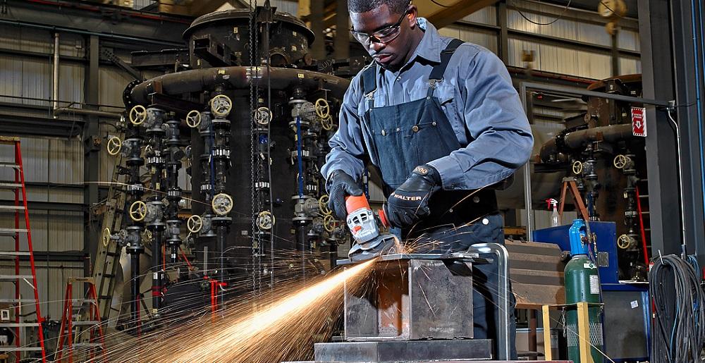 Grinding wheel includes vibrationminimizing technology