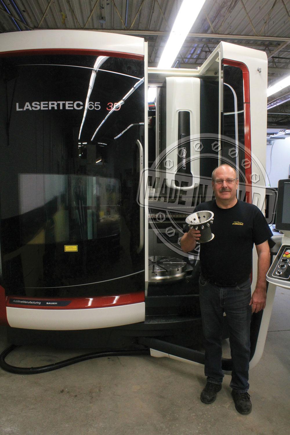 Marv Fiebig与新的DMG Mori Lasertec 65 3D总裁。