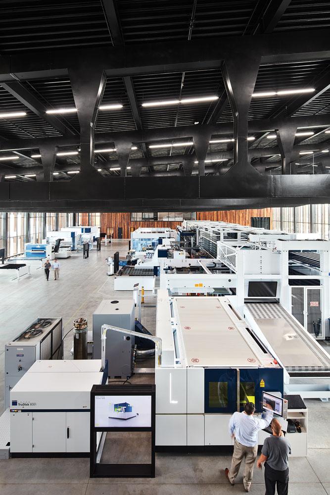 Manage the shop floor based on real-time data