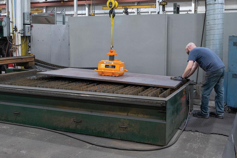 Lifting magnet - heavy plate