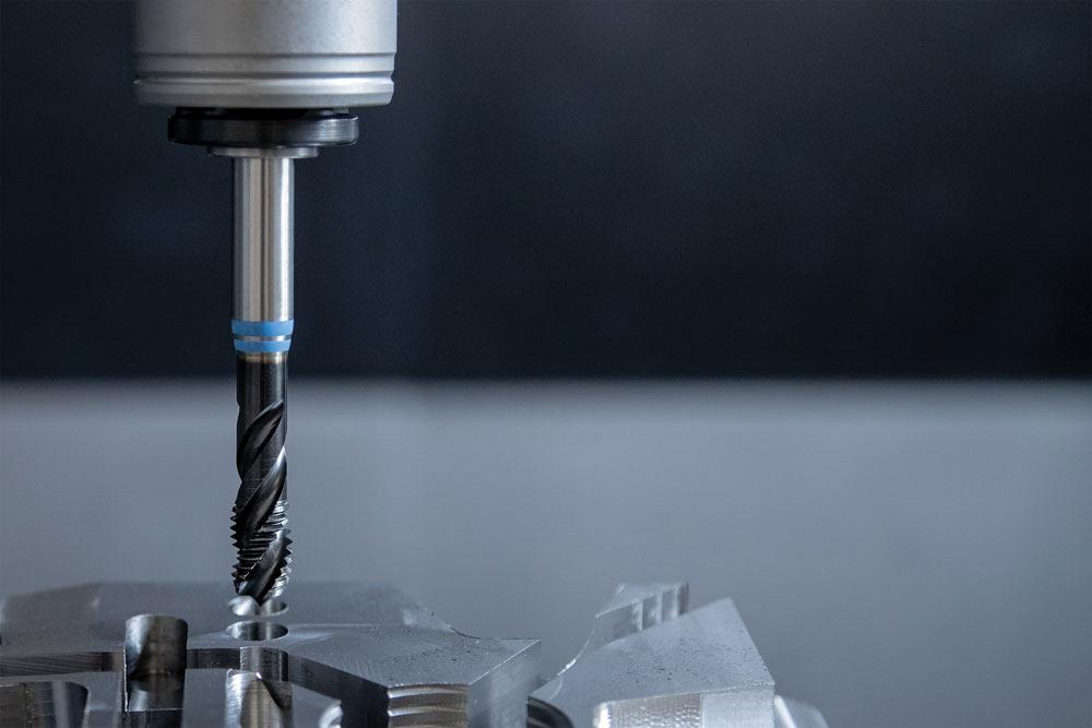 The myth of deep-hole threading