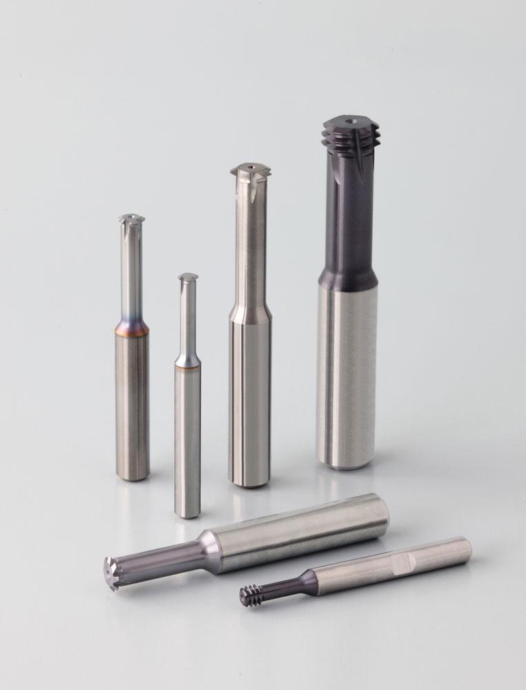 The myth of deep-hole threading