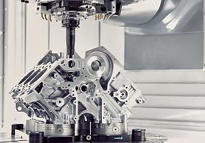 SCHUNK TENDO Slim 4ax is a toolholder for axial machining and radial fine machining.