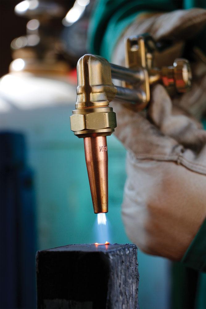 Using alternate fuel gases for cutting and heating