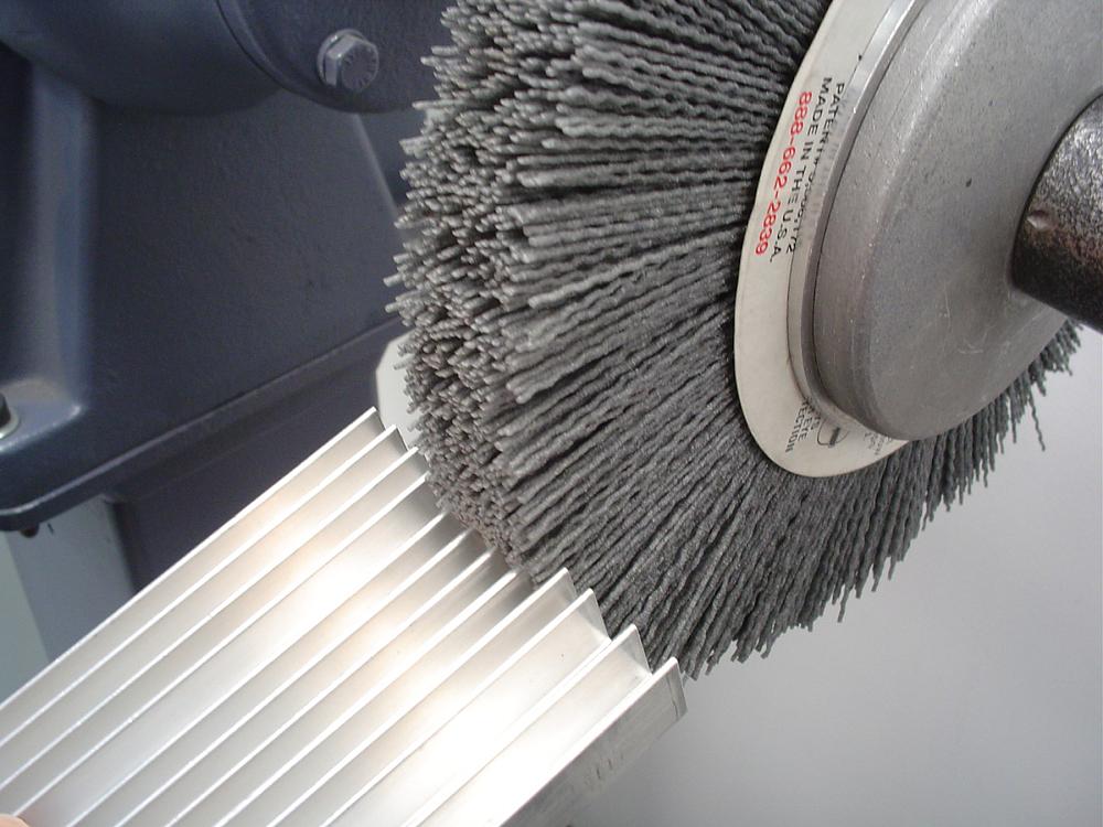 How To Brush Aluminum Extrusion? 2 How to Brush Aluminum Extrusion?