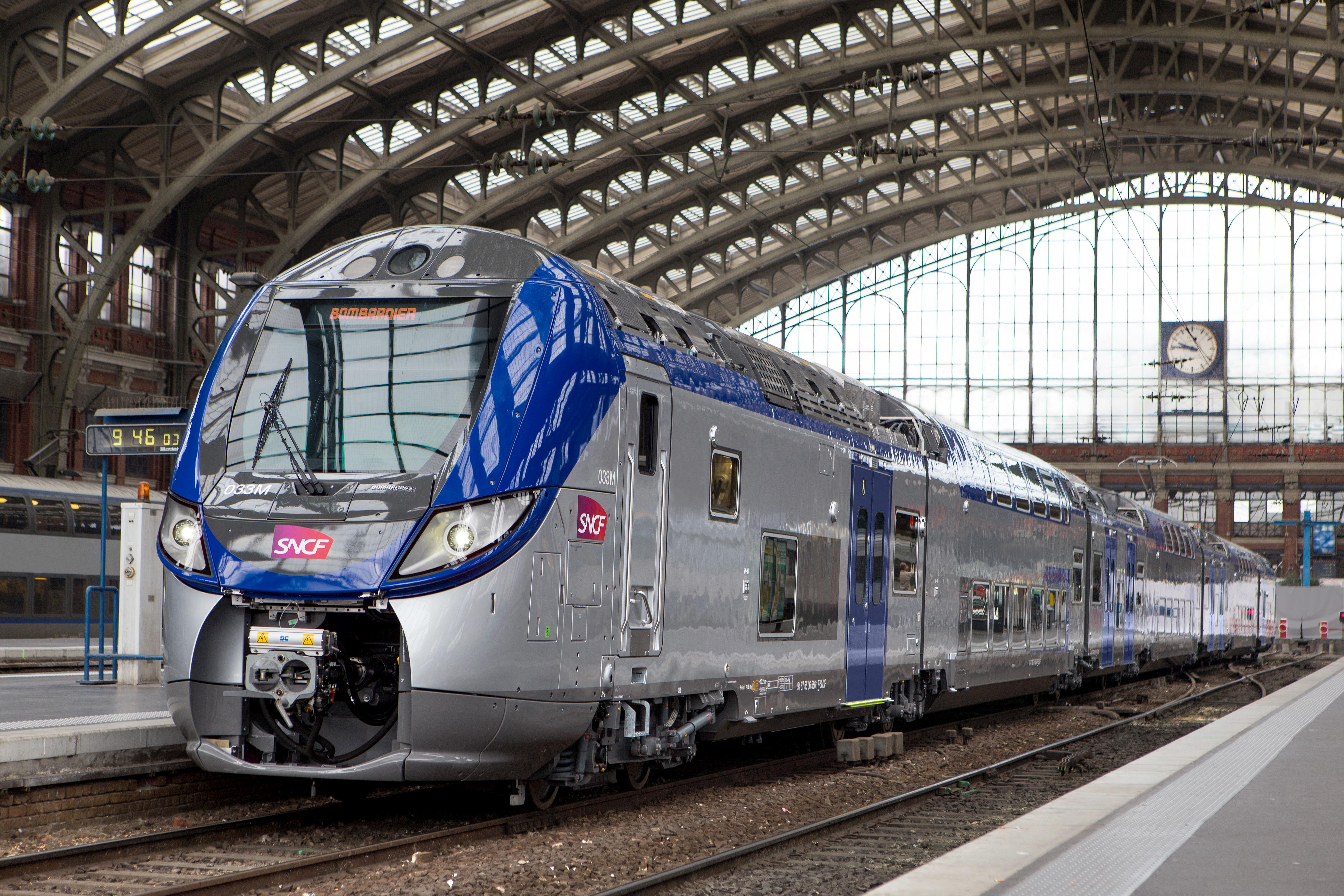 Train france. SNCF поезд Франция. Поезда Париж SNCF ter. Regio 2n поезд. Bombardier Франция.