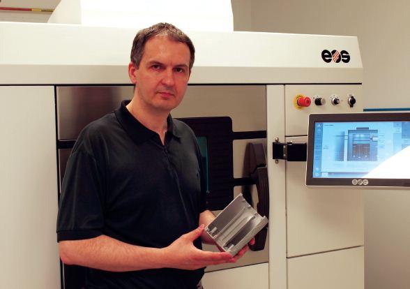 Cyrille Chanal, CEO
of the FusiA Group in
his Montreal additive manufacturing facility.