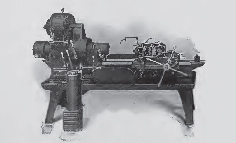 A hollow-hexagon
turret lathe driven by
a Westinghouse Type
S motor (1905).
