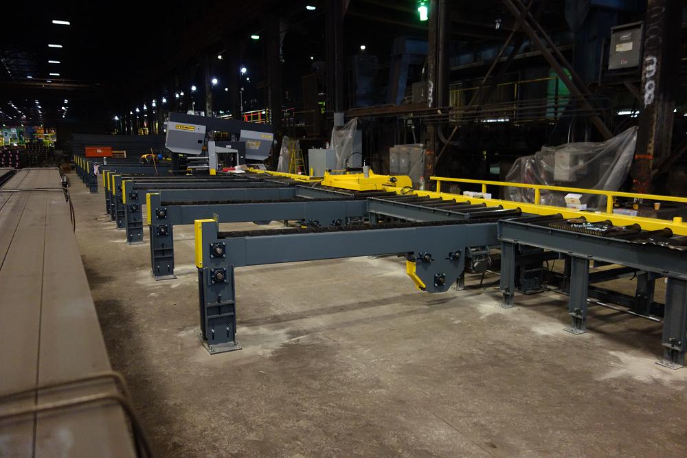 A workcell environment can be created where material comes in the front door, moves through the sawing process, and finished parts flow out the back door. Photo courtesy of HYDMECH.