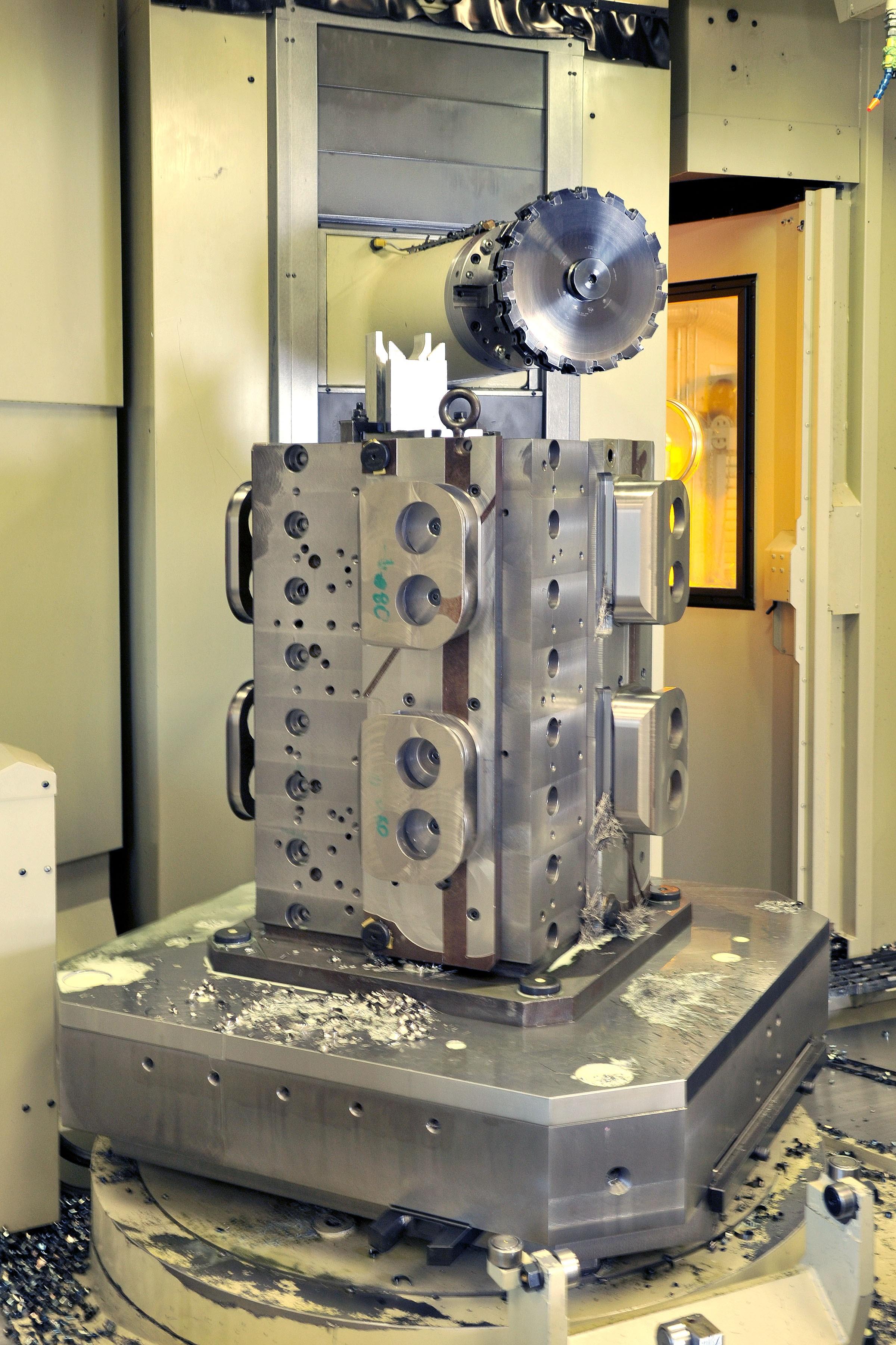 Big and Tall: Large-Part Manufacturing